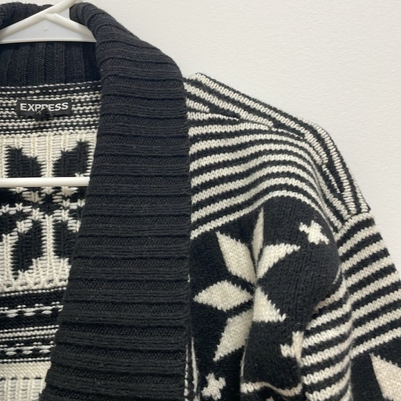 Express Black & White Snowflake Waterfall Cardigan Merino Wool Blend Size S - Picture 4 of 12